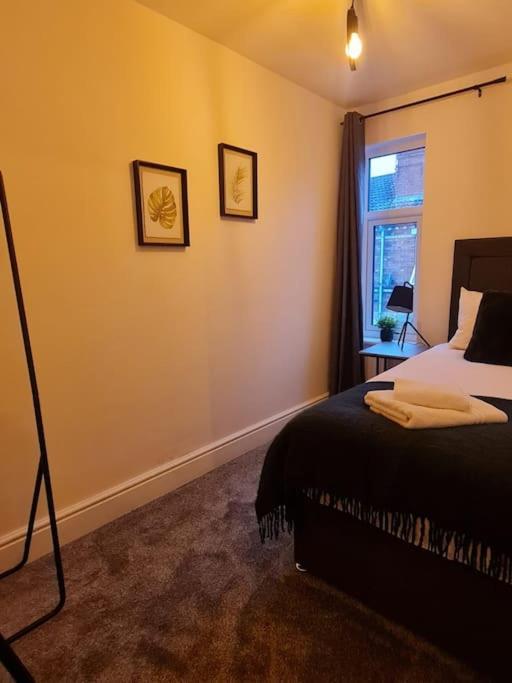 Centrally Located To The City Of Lincoln Exterior foto